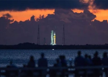 nasa announces new launch date for most powerful rocket sls 122704