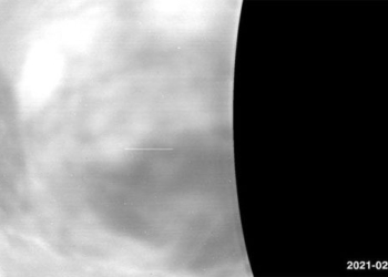 nasa captures first beautiful images of the surface of venus 118854