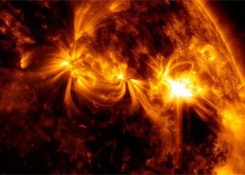 nasa captures image of solar flare exploding from the sun facing earth 119774