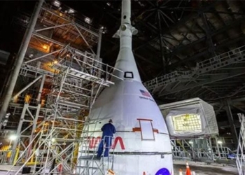 nasa prepares spacecraft orbiting the moon 119260