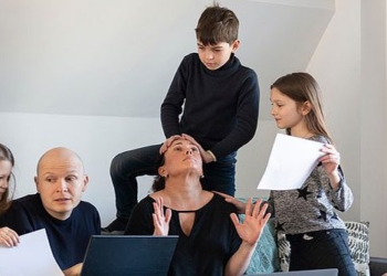 new research shows third child causes parents to age nearly 7 years 120640