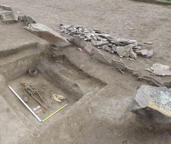 Grave of a woman from the Tagar culture