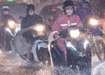 northern region hot from early morning soon welcoming heavy rain 122790