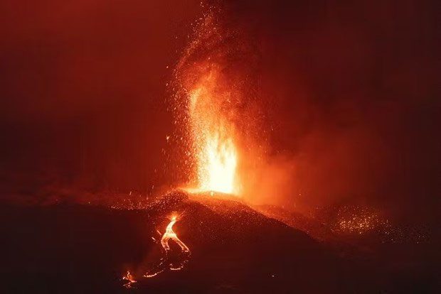 Image of a volcano erupting.