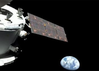 orion spacecraft in artemis 1 mission takes photo of earth 124199