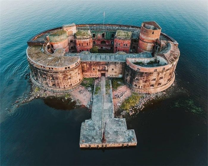 Fort Alexander stands amidst the sea for decades.
