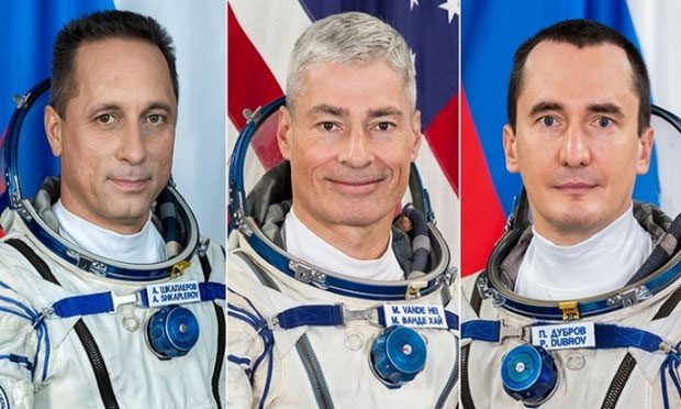 The crew on the Soyuz spacecraft includes Anton Shkaplerov, Mark Vande Hei, and Pyotr Dubrov