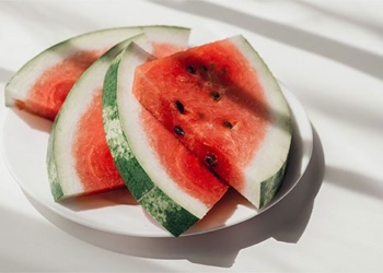 plant based gene surprises are from a type of sweet fruit eaten a lot today 124254