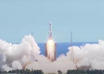powerful chinese rocket 22 falls in india road 122064