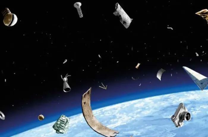 Reusable rockets generate significantly less debris.