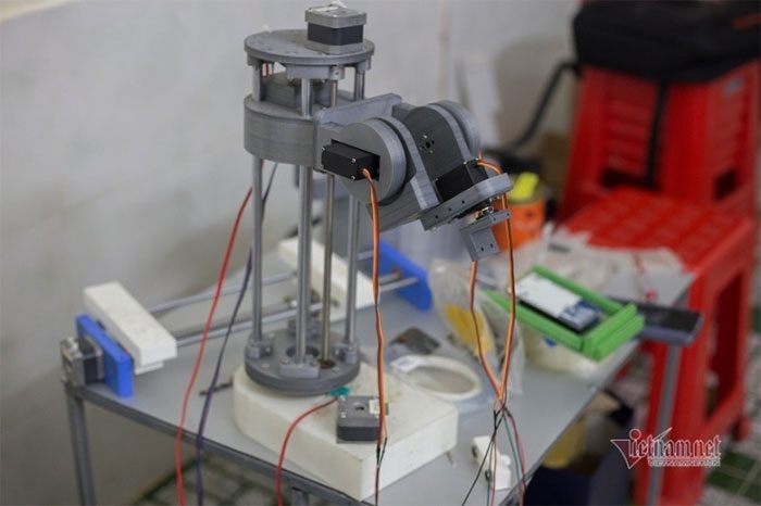 robot lay mau test covid 2
