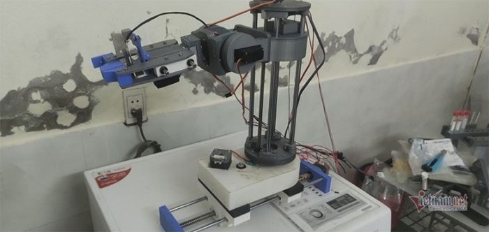 robot lay mau test covid 3