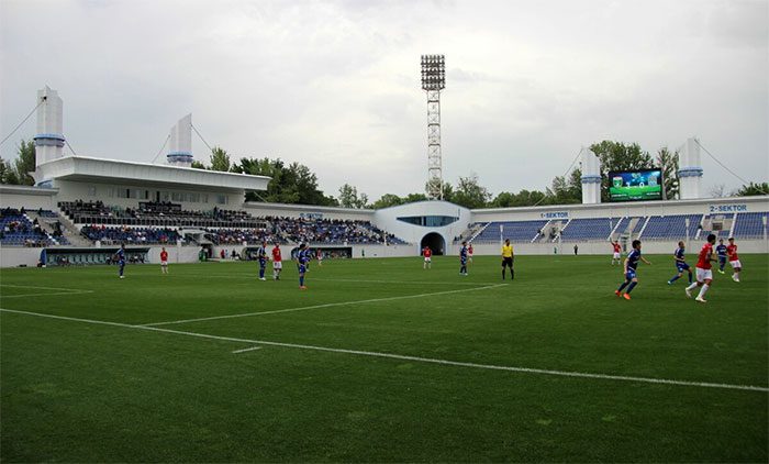 san van dong lokomotiv 1