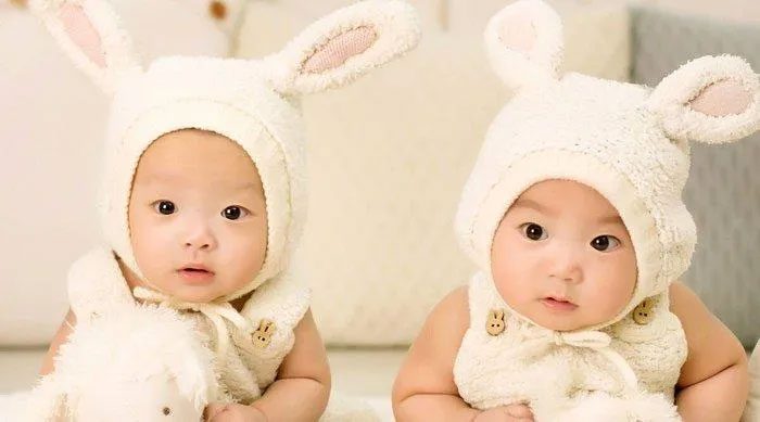 Twin insurance will reimburse expecting mothers for surprise costs.