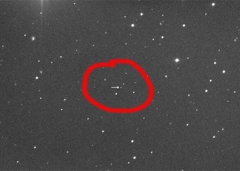 small planet 1 300m dashes to the left of the earth 118643