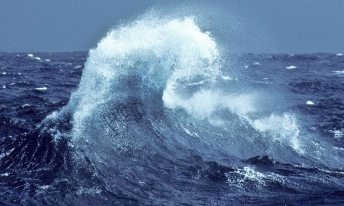 Killer waves in the Southern Ocean captured from the French icebreaker Astrolabe.