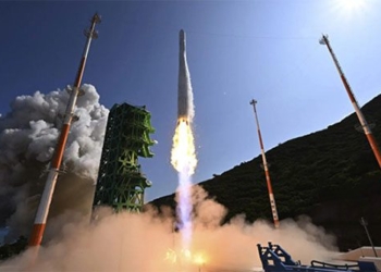 south korea successfully launches space missile for the first time produced 121284