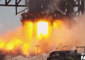 spacex rocket explodes on launch pad 121716