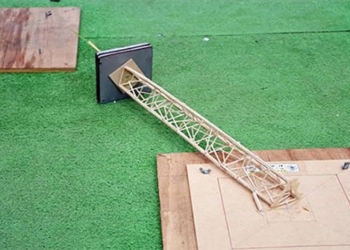 strange earthquake resistant structure in japan 118369