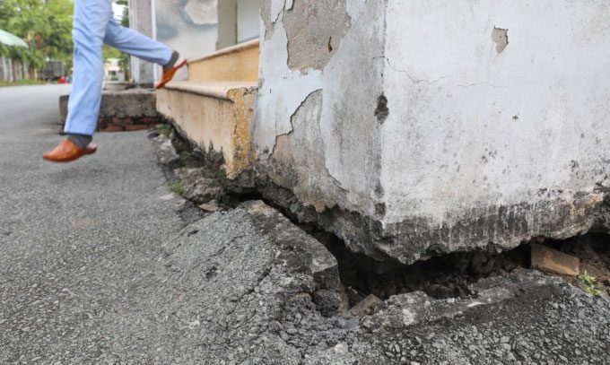 The Mental Hospital in Binh Chanh District, Ho Chi Minh City, has serious subsidence, December 2020.