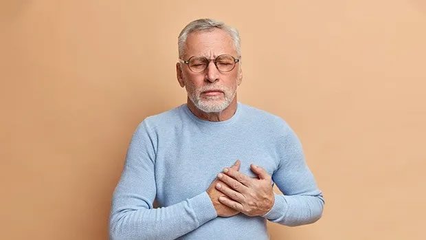 Unlike compensated heart failure, which does not show symptoms, decompensated heart failure presents very clearly.