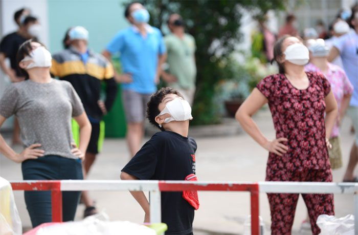 A Covid-19 patient exercising at the 3B Covid-19 Treatment Hospital, Phu Nhuan District, Ho Chi Minh City