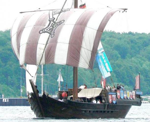Ancient cog ship