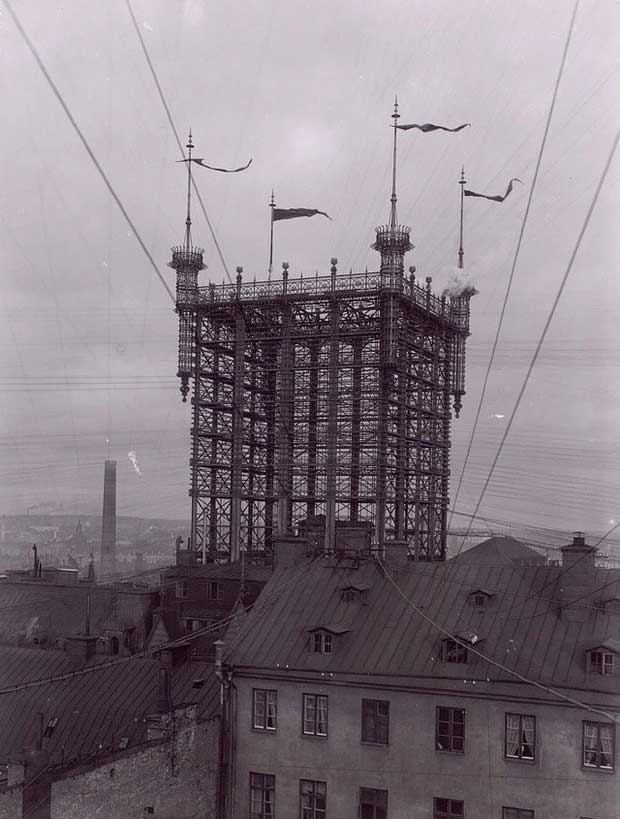 After completion, the telephone tower became a massive structure in the city.