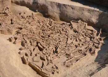 the 7 000 year old tomb with more than 30 painless pillars 123308
