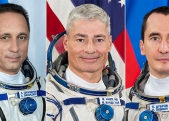 the astronauts of russia and the us on the iss return to earth 119706
