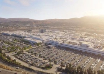 the overview of teslas super factory before the launch of the ice vehicle in the giant project 119008