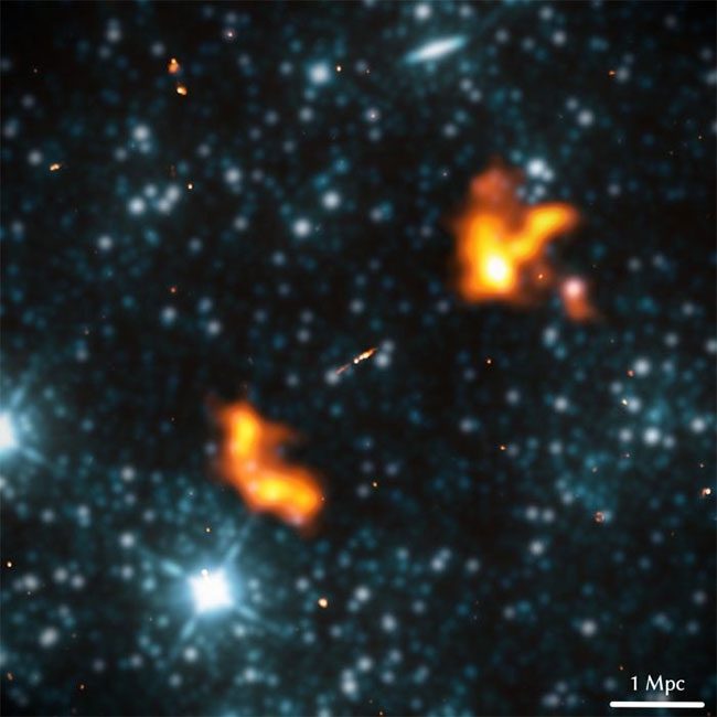 Radio waves from Alcyoneus.