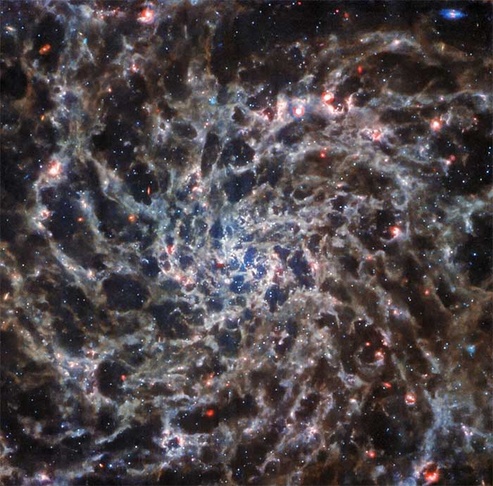 Spiral Galaxy IC 5332