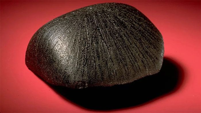 The smooth surface of the Lafayette meteorite.