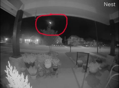 The meteor entering the atmosphere above rural Texas.
