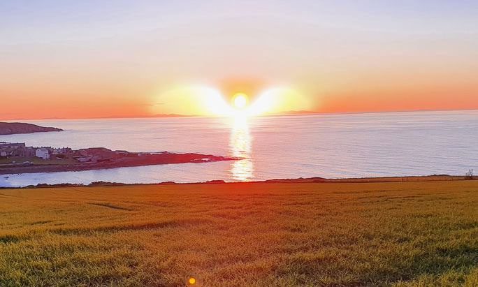 The sunset photo taken by Stuart Murray.
