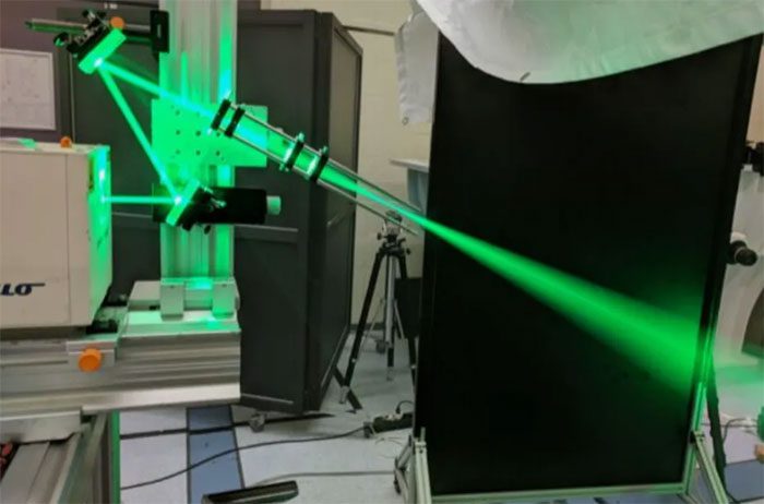 tia laser
