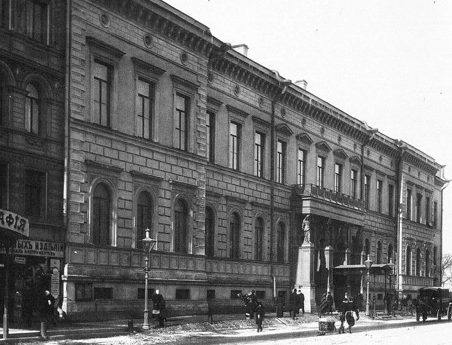 The building of the Ministry of the Imperial Household and Property in St. Petersburg.