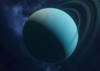 tonight the world admires the moon consuming a planet 122944