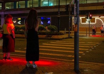 traffic experiment for citizens absorbed in smartphones 122597