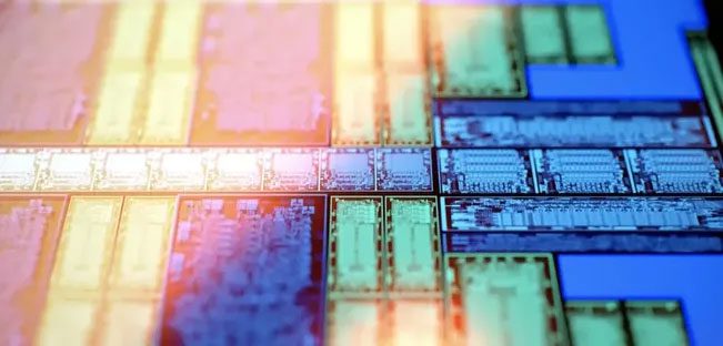Gate sizes smaller than 0.34nm are nearly impossible.