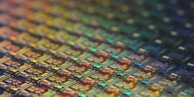 China appears to have created the smallest transistors in the world.