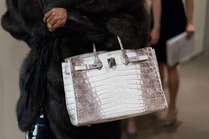 Currently, there are many materials that substitute real leather.