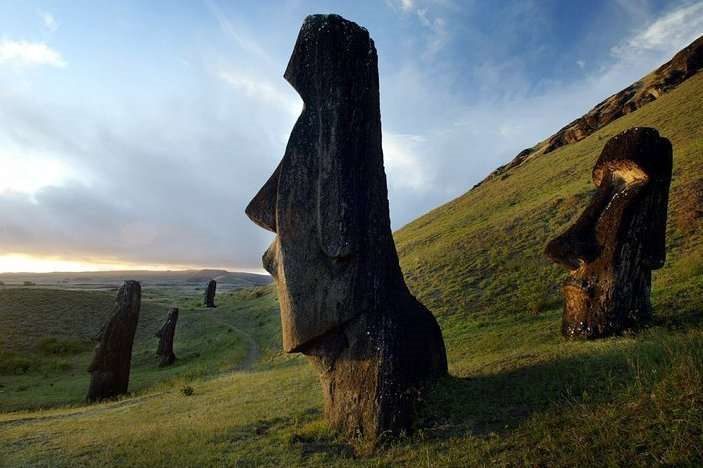 Discovering the Shocking Underbody of the Easter Island Statues