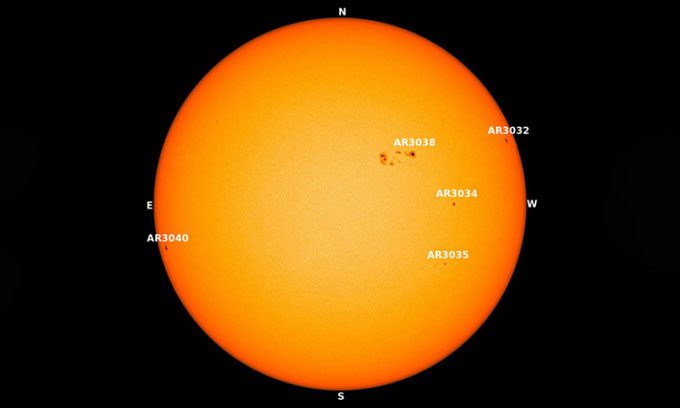 Image of the Sun with sunspots on June 21.