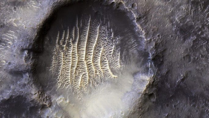 "Strange fingerprint" on Mars