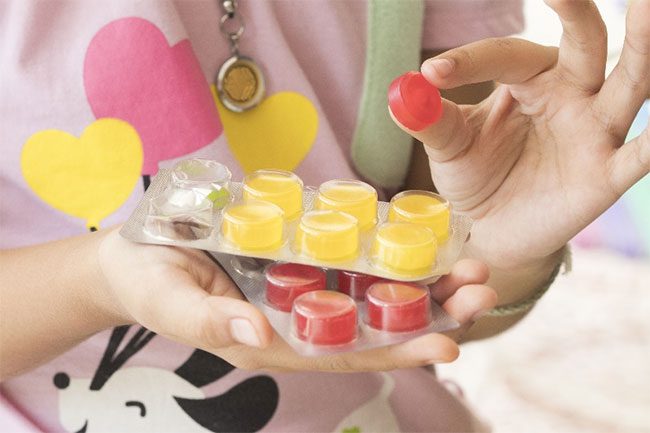 Some antibacterial lozenges may help soothe throat inflammation symptoms.