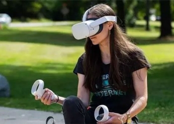 virtual reality technology helps reduce stress for employees against covid 19 118929
