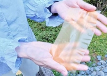 what type of paper is made from recyclable materials that can be printed and erased multiple times 119836