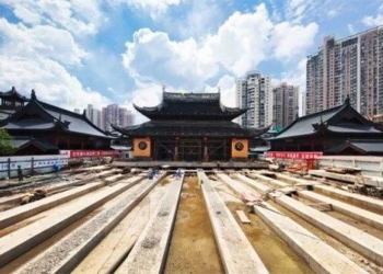 why china is called the holy place in the movement of thousands of restaurants 121810